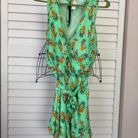 pineapple romper - Picture 3 of 4